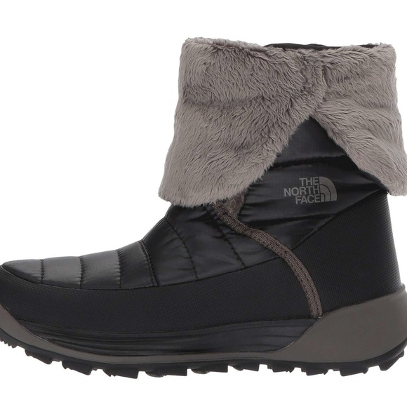 The North Face winter boots 12T - Picture 2 of 6